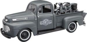 Ford 1948 F-1 Pickup/1942 WLA  1:24