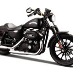 Model motor Sportster Iron 883 1:18 Fits: > Universal