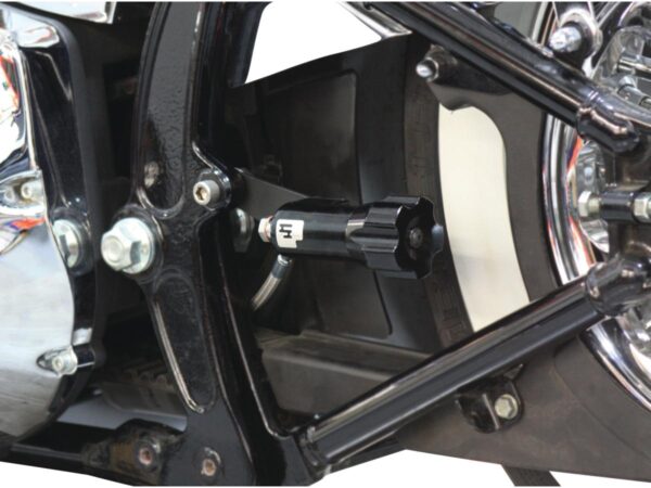 422 Series with Remote Adjustable Preload Twin Shocks With remote preload adjuster Chrome