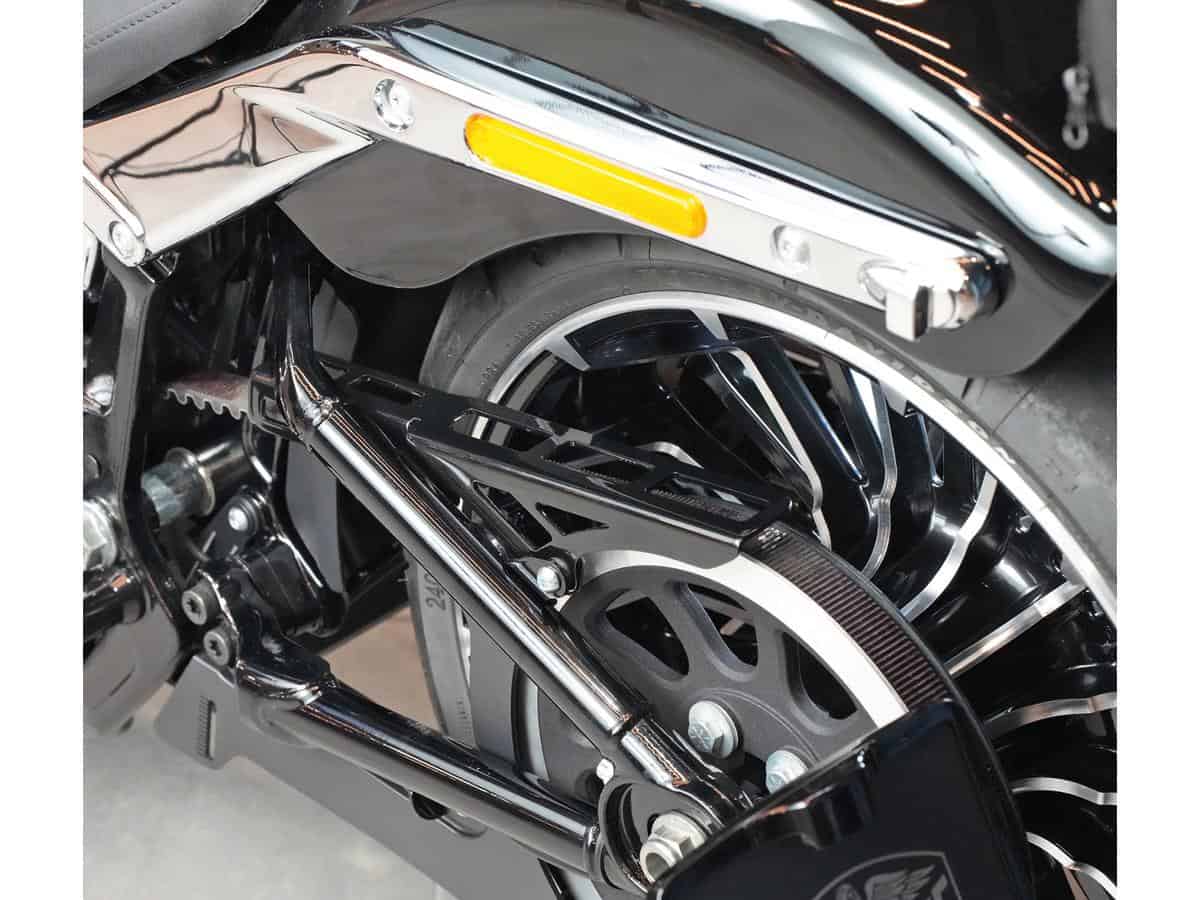 Belt guard for m8 softails black powder coated Belt guard for m8 softails black powder coated