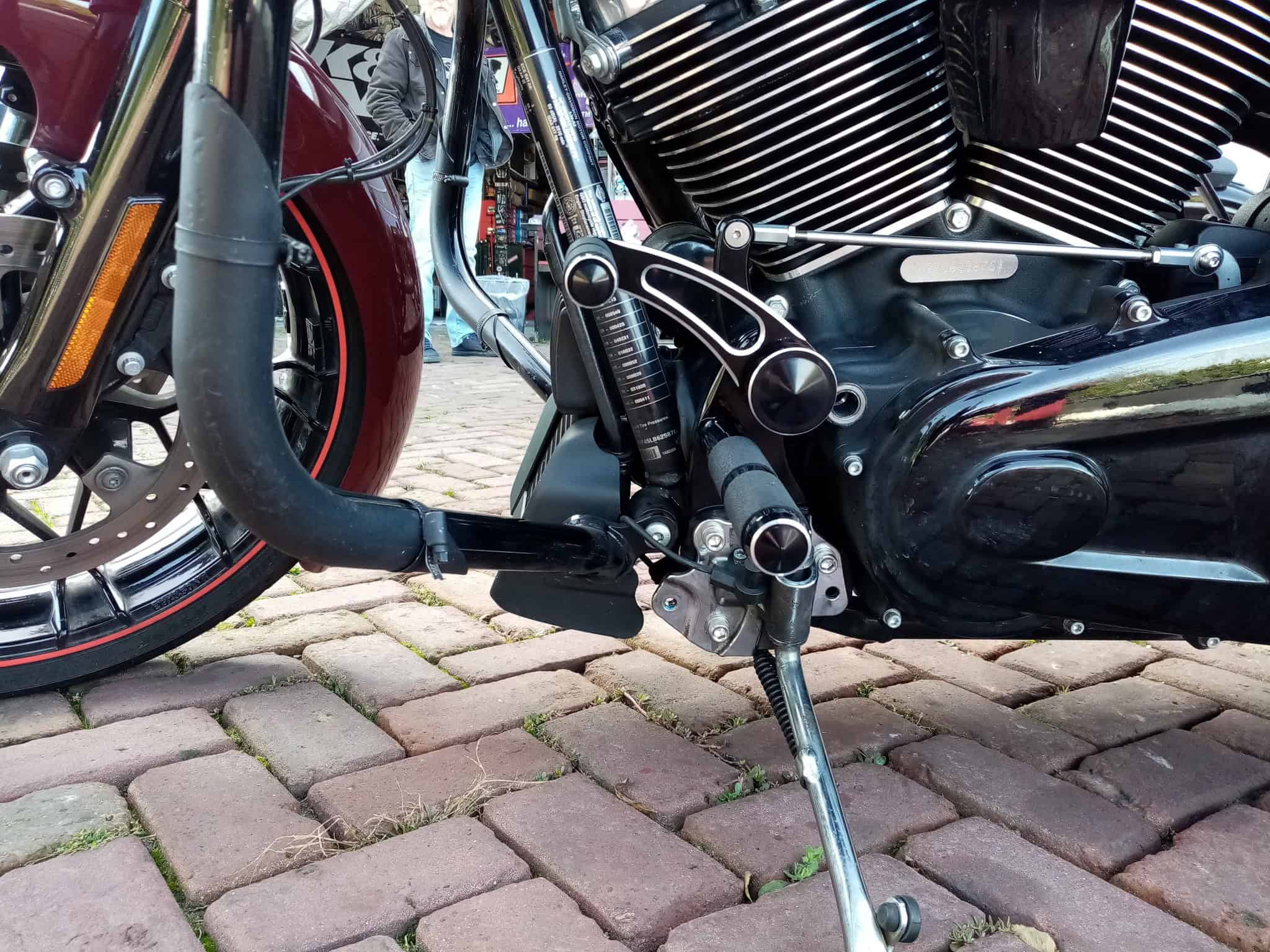 Forward-controls-slotted-fitstouring-14-21-flht-flhx-flhr-fltrx-2 Forward controls slotted fitstouring 14 21 flht flhx flhr fltrx 2