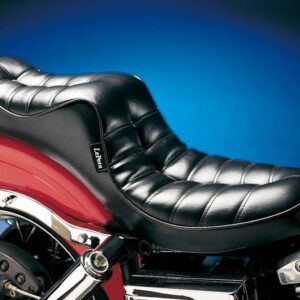 Regal 2-up seat. One-piece seat. Pleated Fits: > 64-84 FL