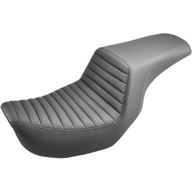 Step up tuck and roll 2-up seat fits:> dyna 2006-2017 1 Step up tuck and roll 2-up seat fits:> dyna 2006-2017