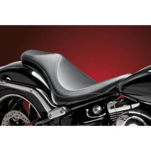 Villain 2-up seat Fits: > 13-17 Softail FXSB Breakout