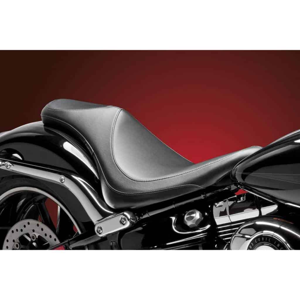 Villain 2-up seat fits: > 13-17 softail fxsb breakout 1 Villain 2-up seat fits: > 13-17 softail fxsb breakout