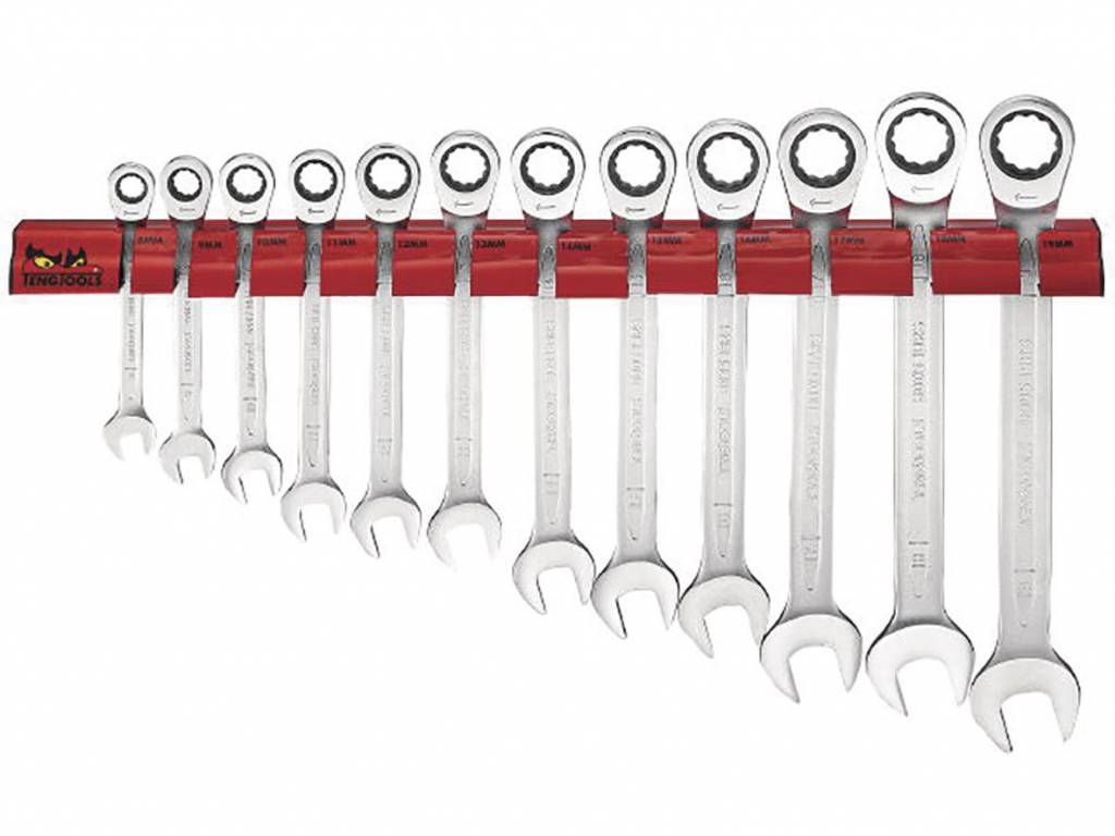 ratcheting ring spanners  Fits: > Universal