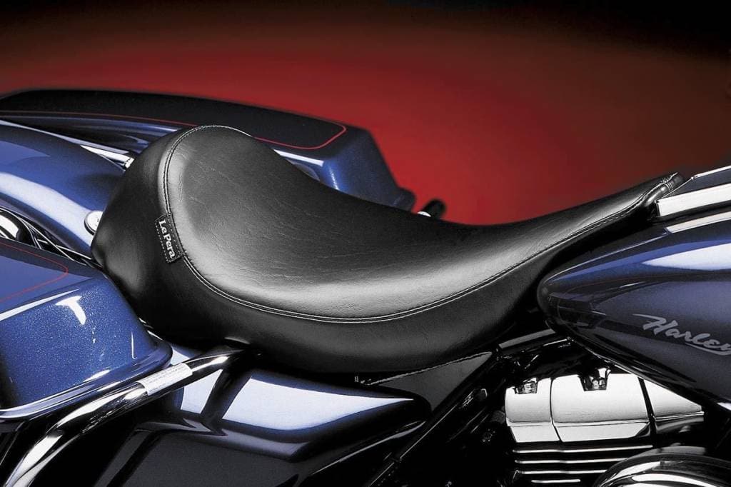 Seat solo silhouette smooth fits: > 02-07 touring 1 Seat solo silhouette smooth fits: > 02-07 touring