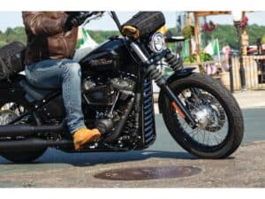 Precision Chin Spoiler Gloss Black