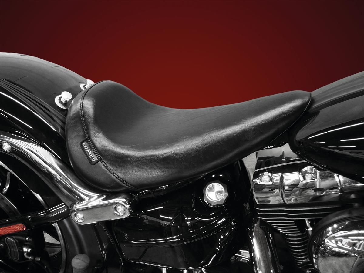 Bare bones gel solo seat smooth black vinyl, 13-14 fxsbse, 14-17 fxsb, 16-17 fxse 1 Le pera