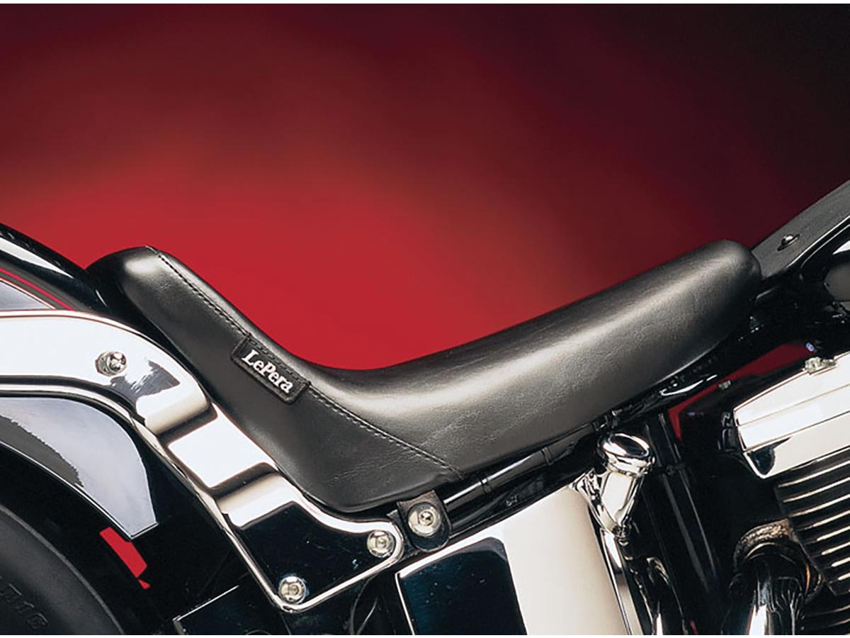 Bare bones gel solo seat smooth black vinyl, 08-17 softail 1 Le pera