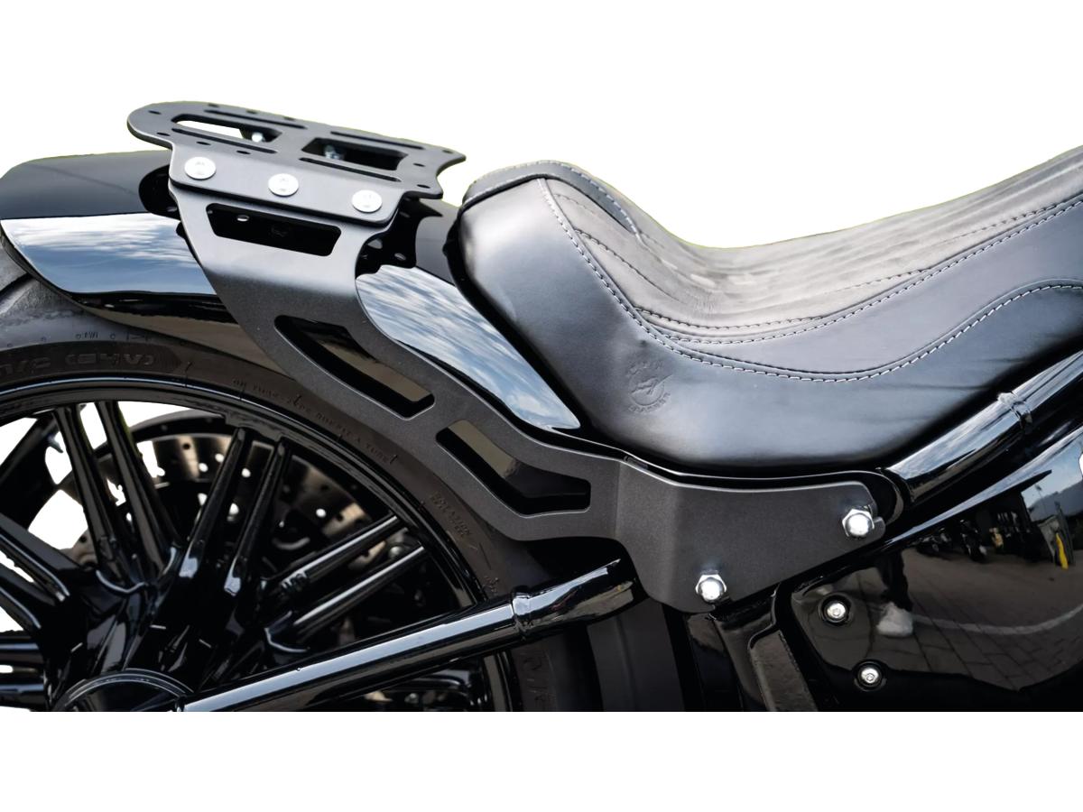 Custombike luggage rack for tc rocker/breakout with 260/18 tire and customfender black powder coated, 08 fxcw, 08-11 fxcwc, 13-14 fxsbse, 14-17 fxsb, 16-17 fxse 1 Thunderbike