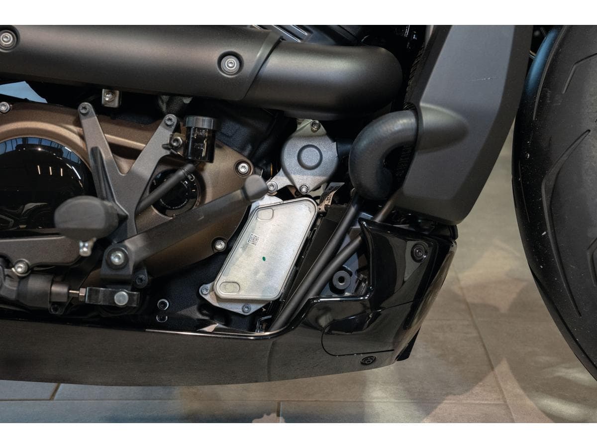 Easy installation (adhensive back) textured black Easy installation (adhensive back) textured black