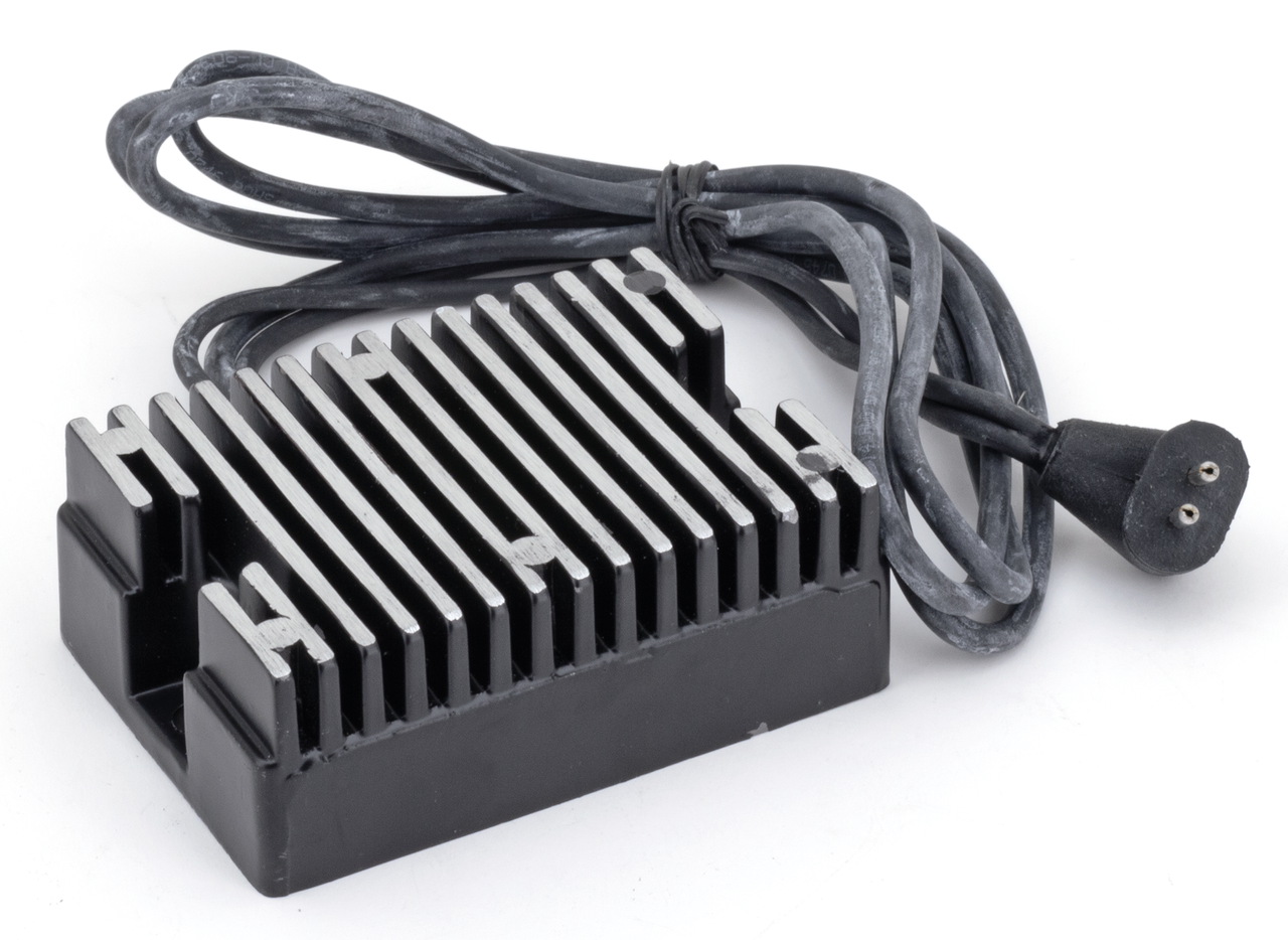 REGULATOR 74516-86 12V Black,