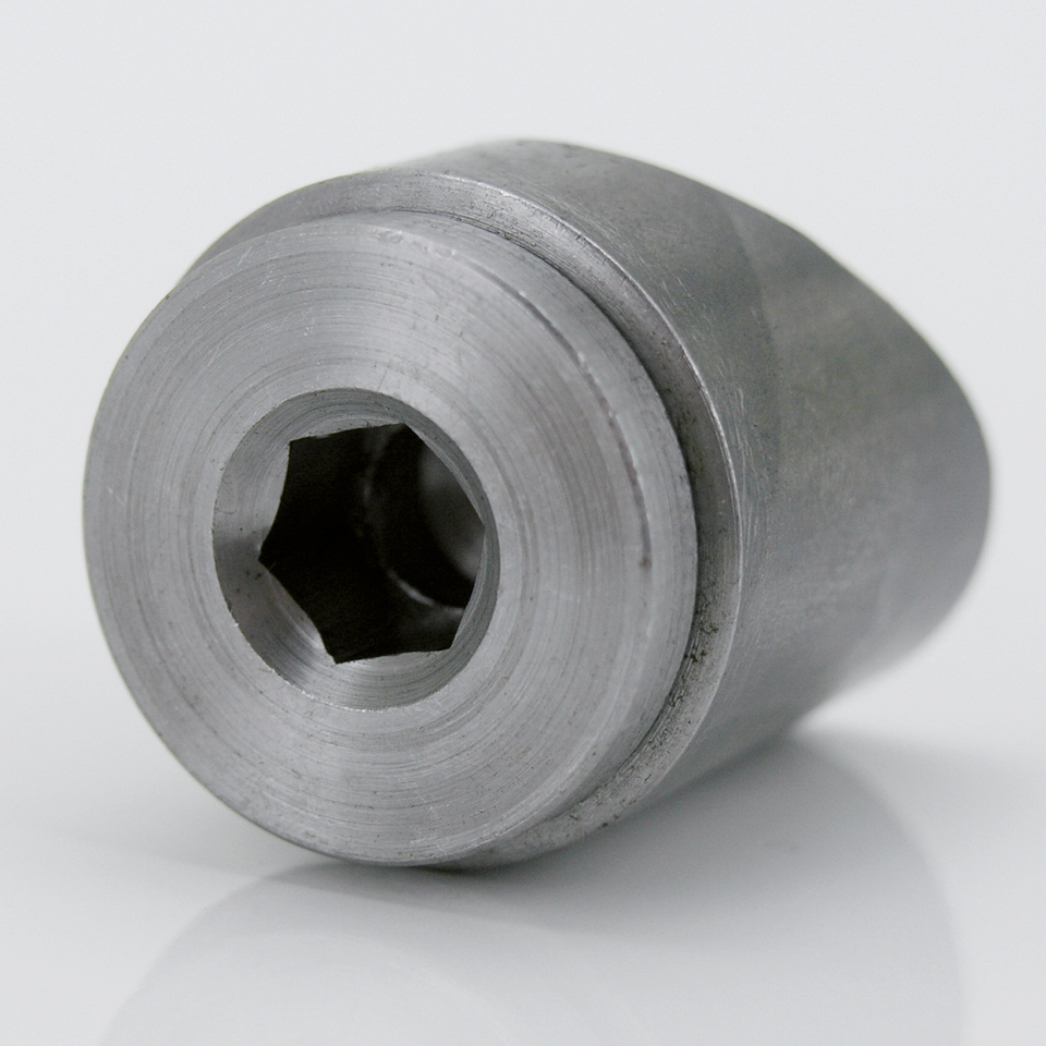 Thundermax angled 18mm weld bung+cap