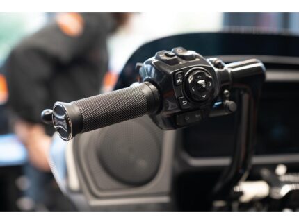 Base Grips Bi-Color Satin 1" Throttle By Wire (Switch Housing Sensor)